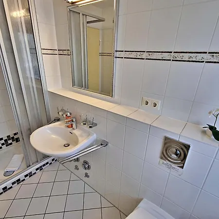 1 2 15 Inselstrand *